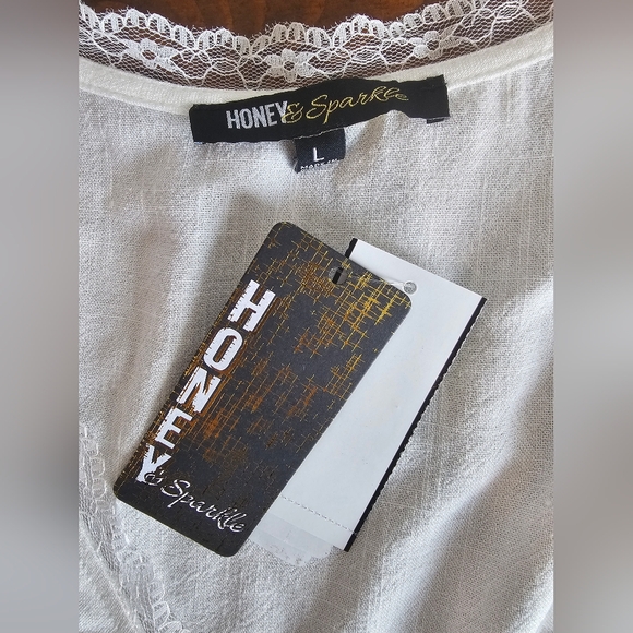 NWT White Lace-Trimmed Linen Vest - Versatile. Sz Medium (Tagged L) - Picture 3 of 7